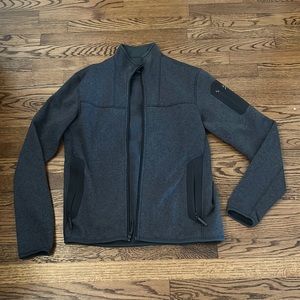 Archteryx Wool Zip Sweater. Size Mens Medium